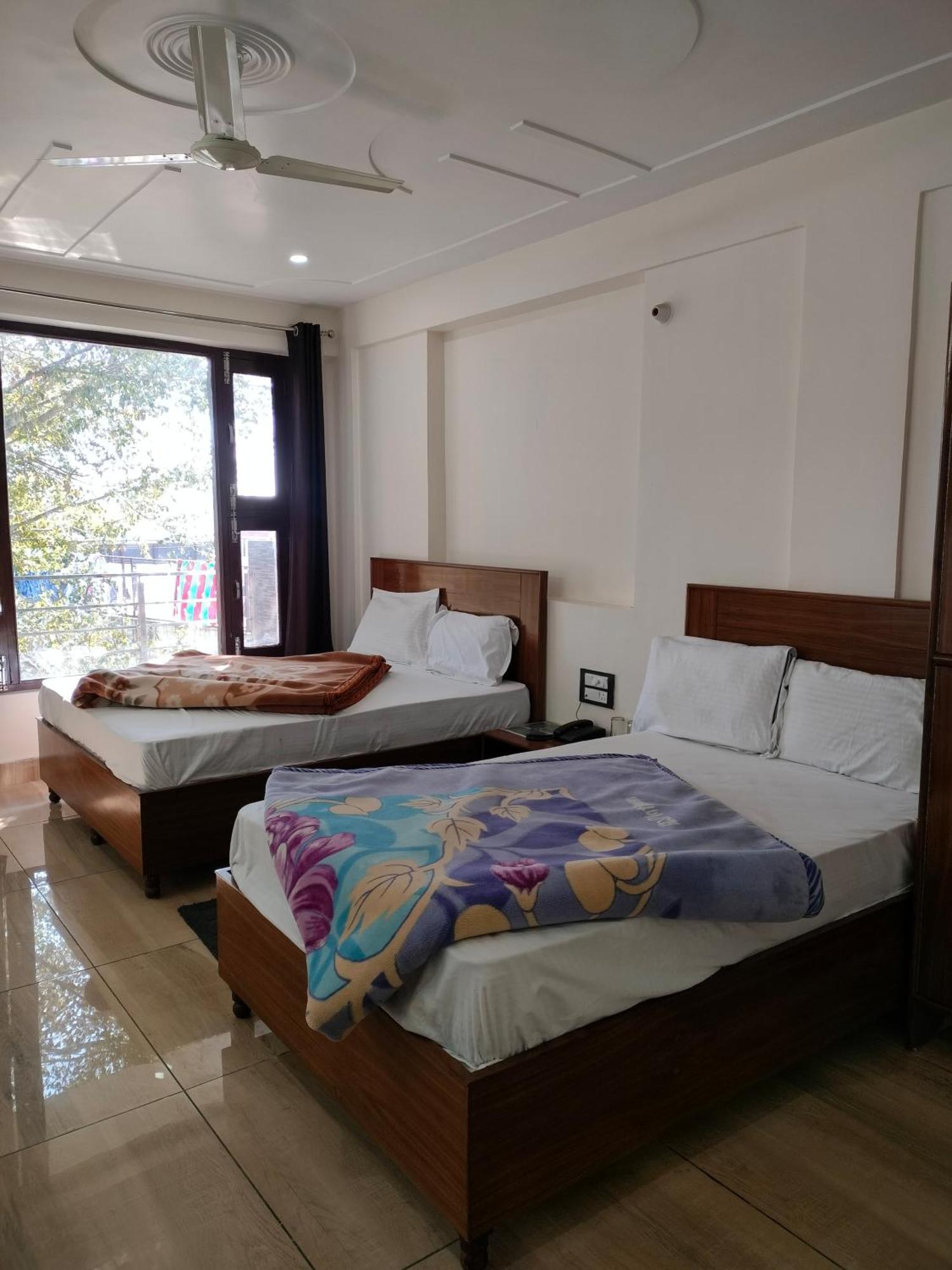 Hotel Lansblue Lansdowne Ngoại thất bức ảnh