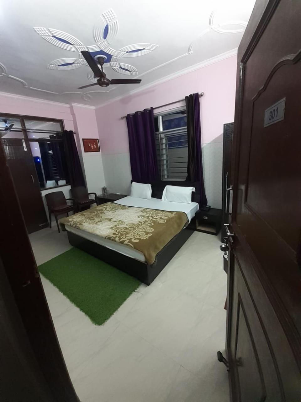 Hotel Lansblue Lansdowne Ngoại thất bức ảnh