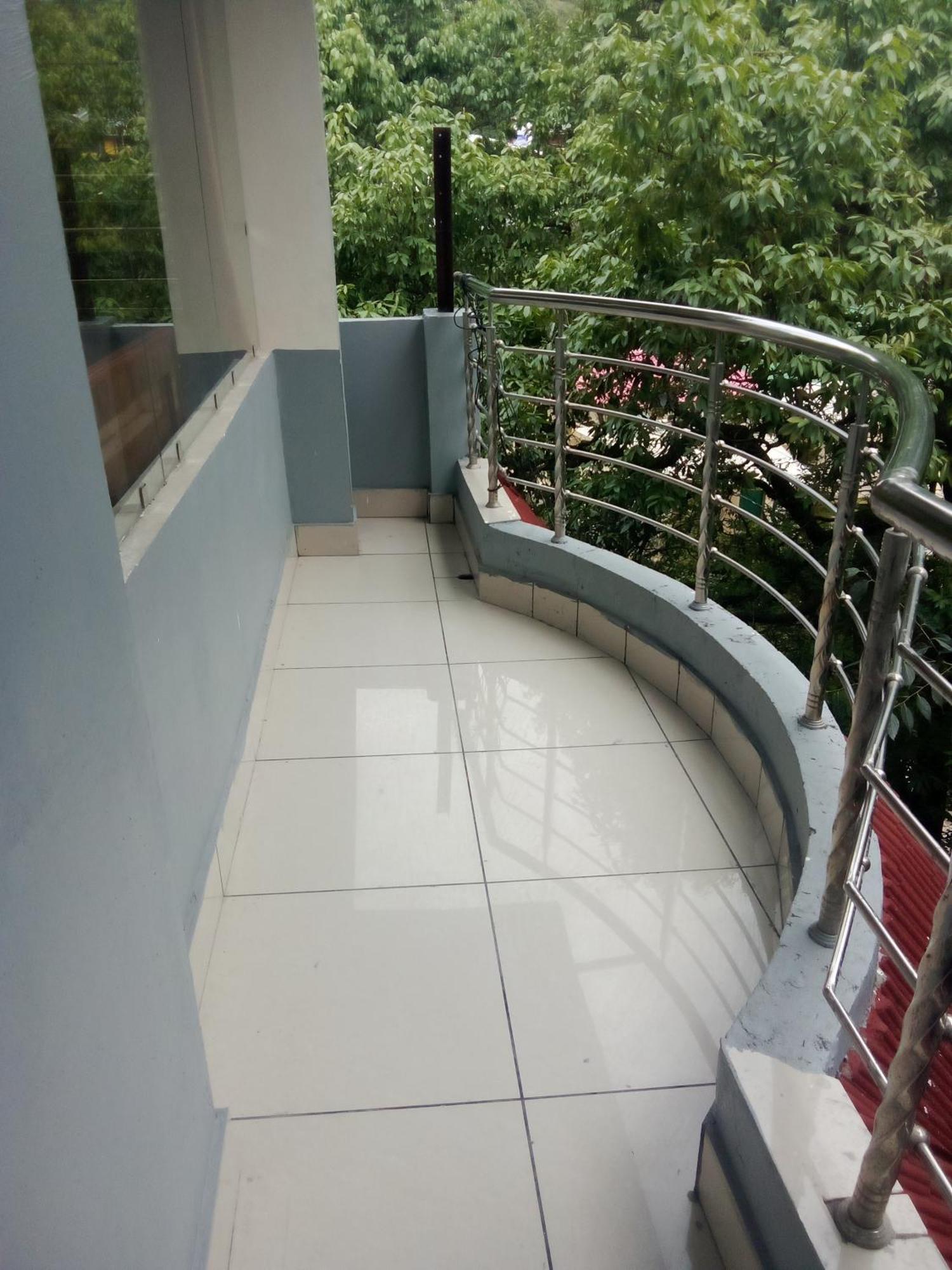 Hotel Lansblue Lansdowne Ngoại thất bức ảnh